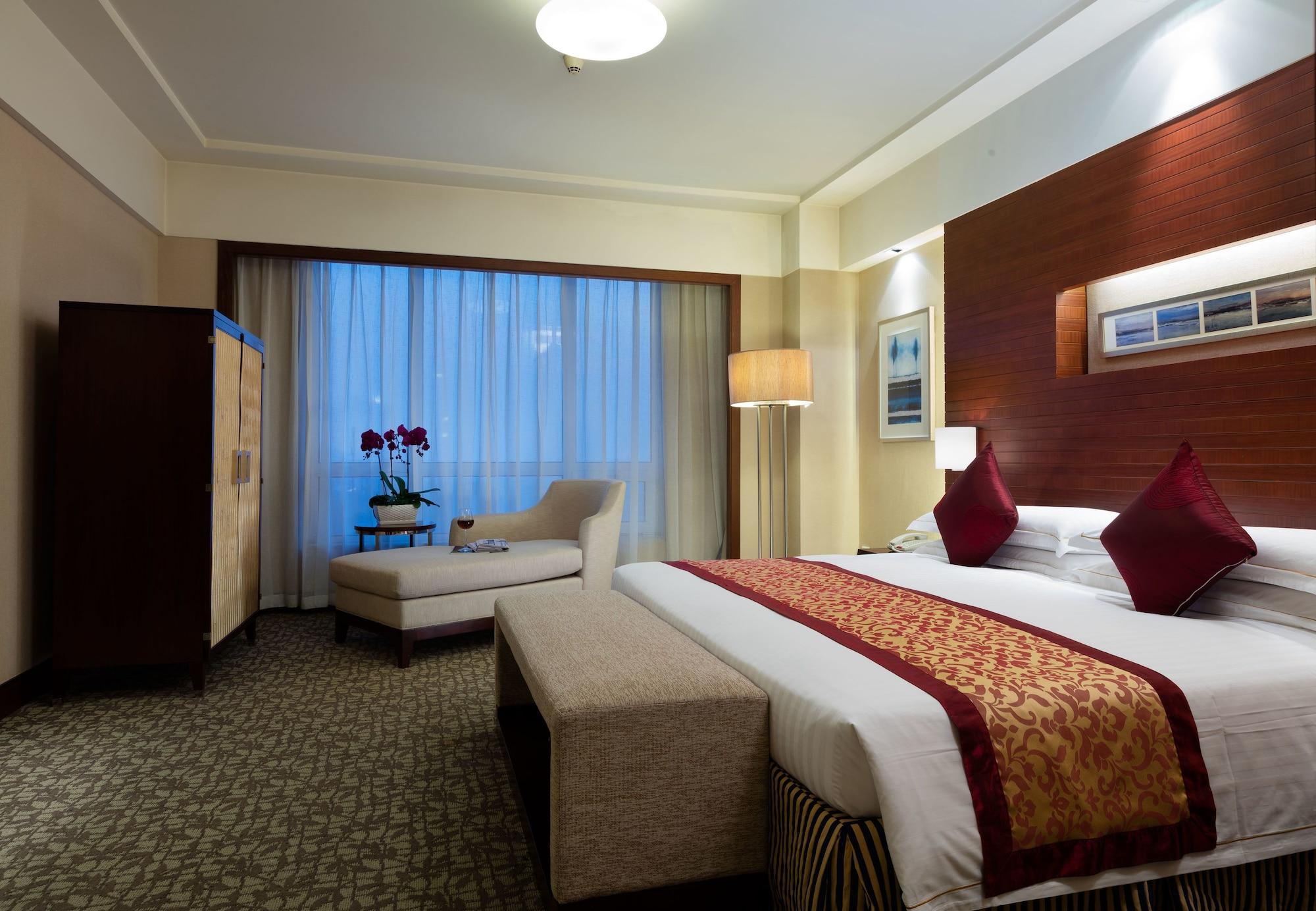 Отель Ramada Beijing North Changping Экстерьер фото