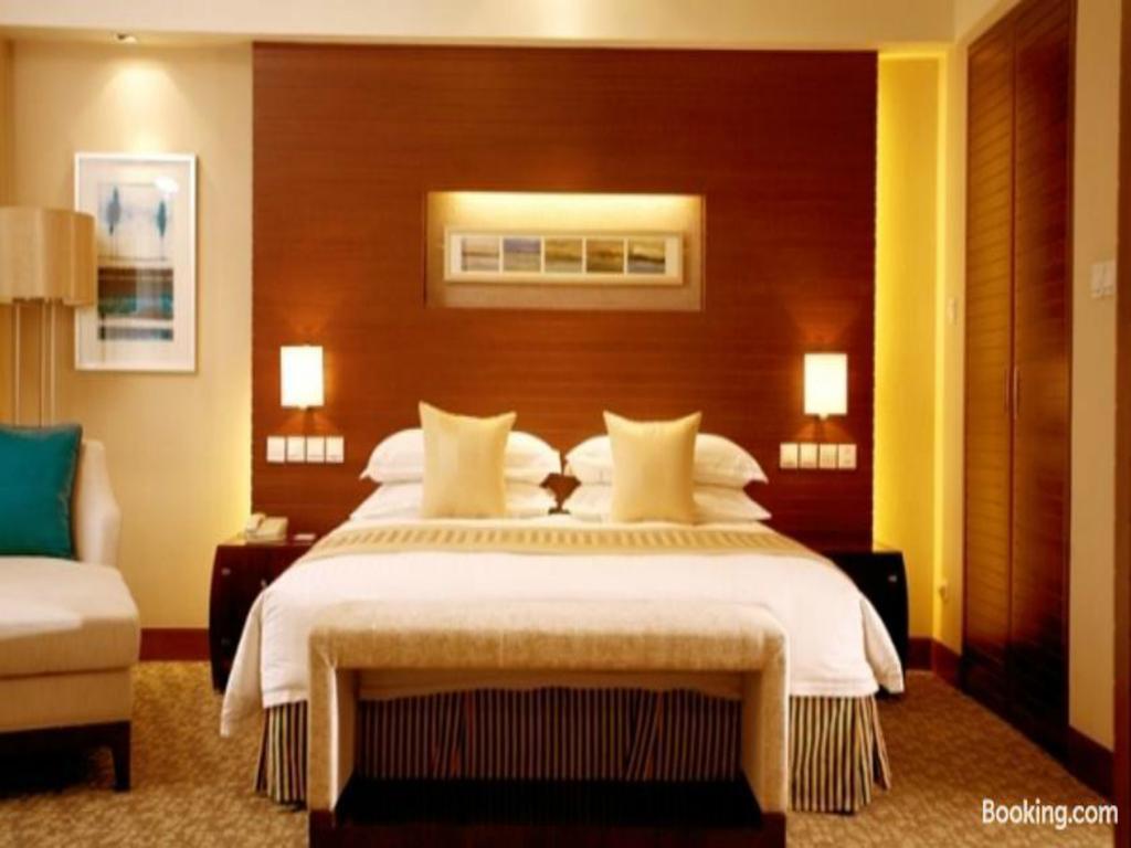 Отель Ramada Beijing North Changping Экстерьер фото